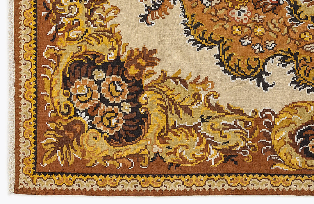 Cretan Red Floral Wool Hand Woven Carpet 197 x 313