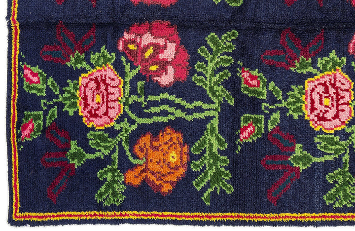 Cretan Black Floral Wool Hand Woven Carpet 170 x 190