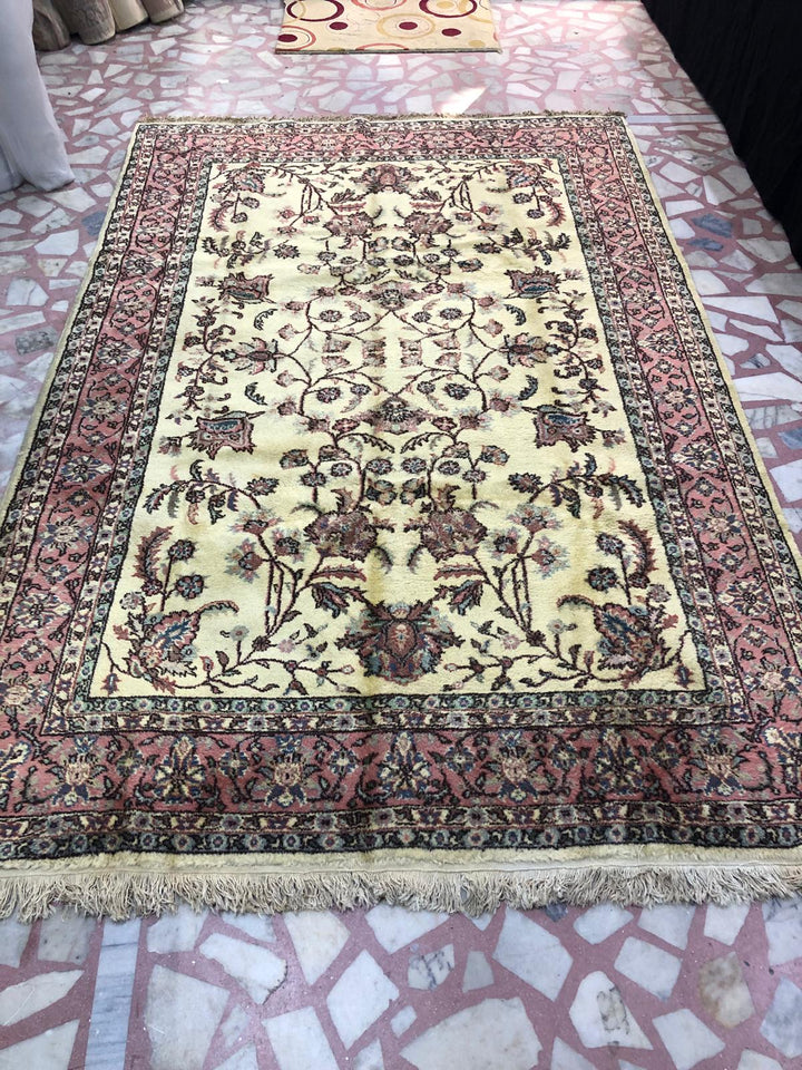 7 m2 Vintage Beige Pink Tones Floral Pattern Carpet