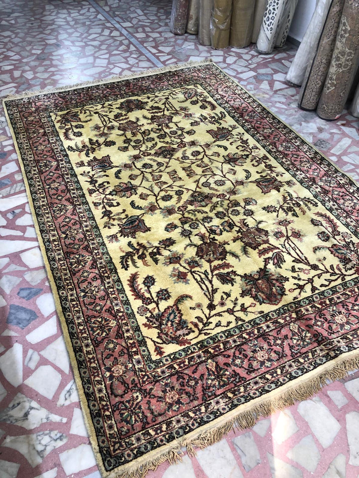 7 m2 Vintage Beige Pink Tones Floral Pattern Carpet