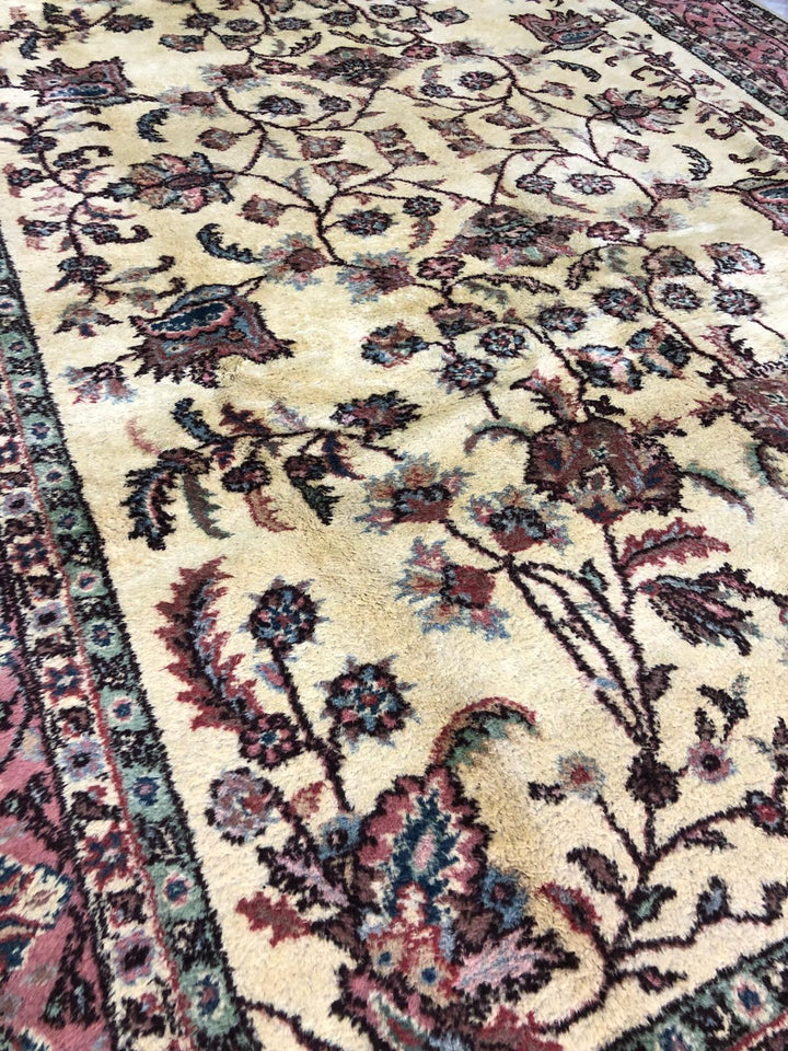 7 m2 Vintage Beige Pink Tones Floral Pattern Carpet