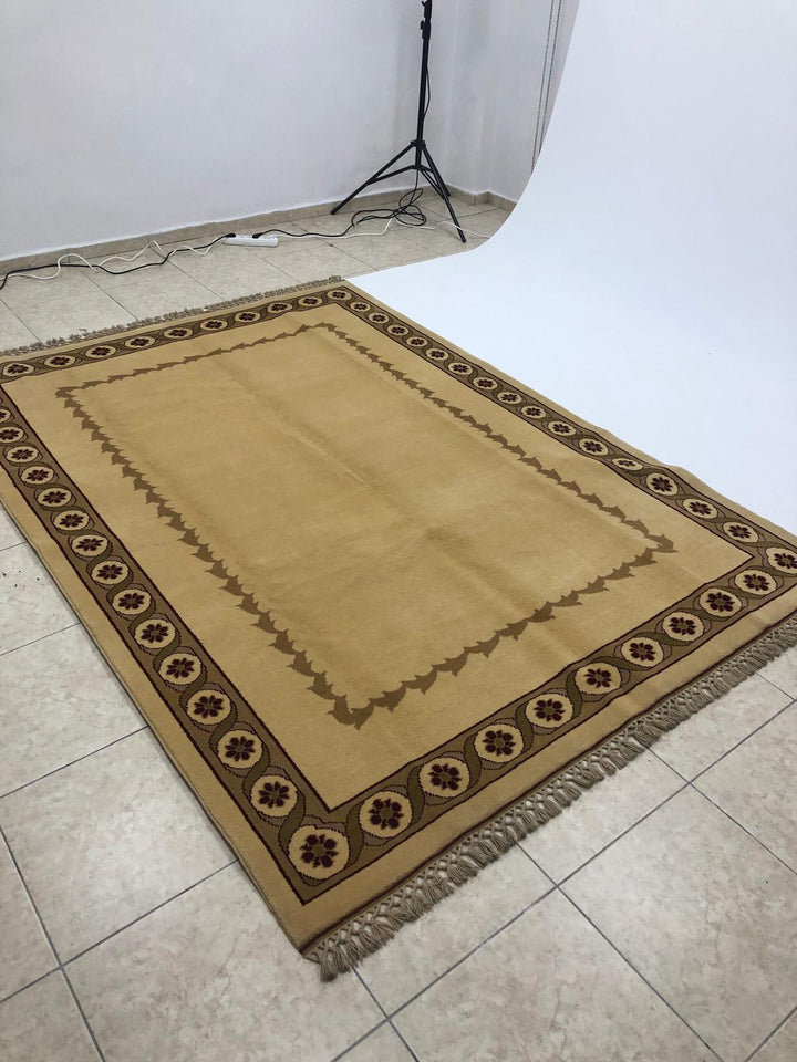 Mocha Oushak Bordered Handmade Rug