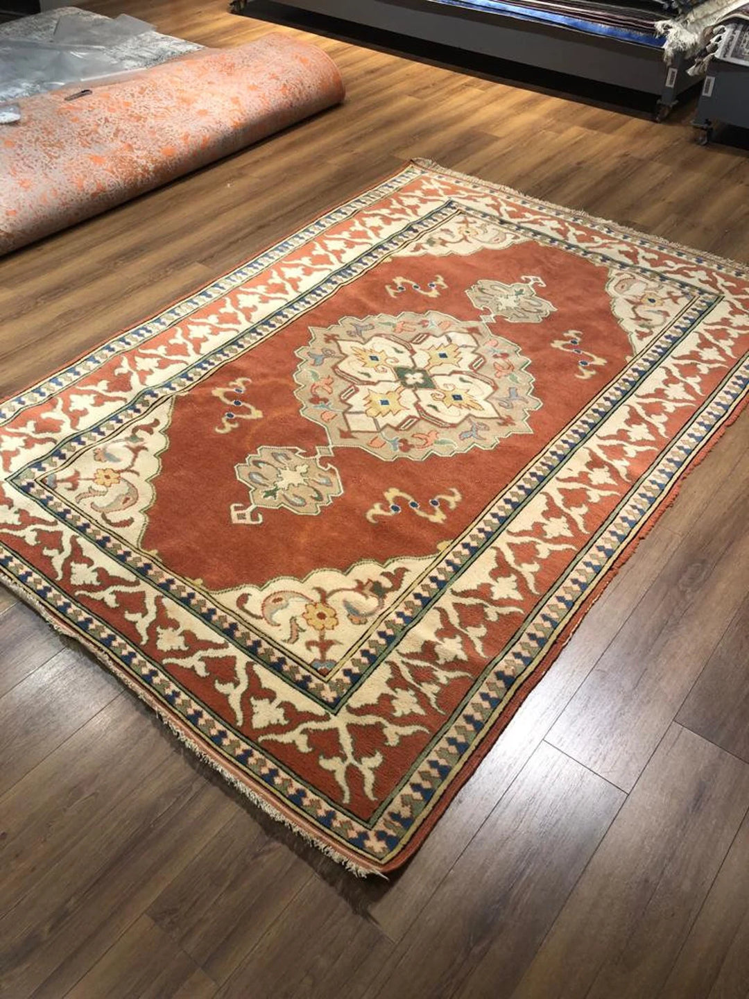 Antique Handwoven Red Yörük Medallion Kilim Rug (5.90 ft. X 8.20 ft.) (180 cm x 250 cm) - Bordered Oriental Turkish Salon Rug