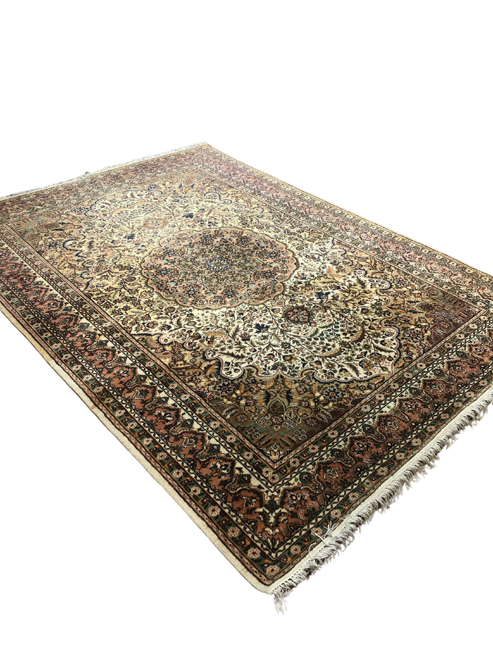 Antique Handwoven Konya Ladik Kilim Rug (6.88 ft. X 9.67 ft.) (210 cm x 295 cm) - Traditional 7X10 Ladik Design