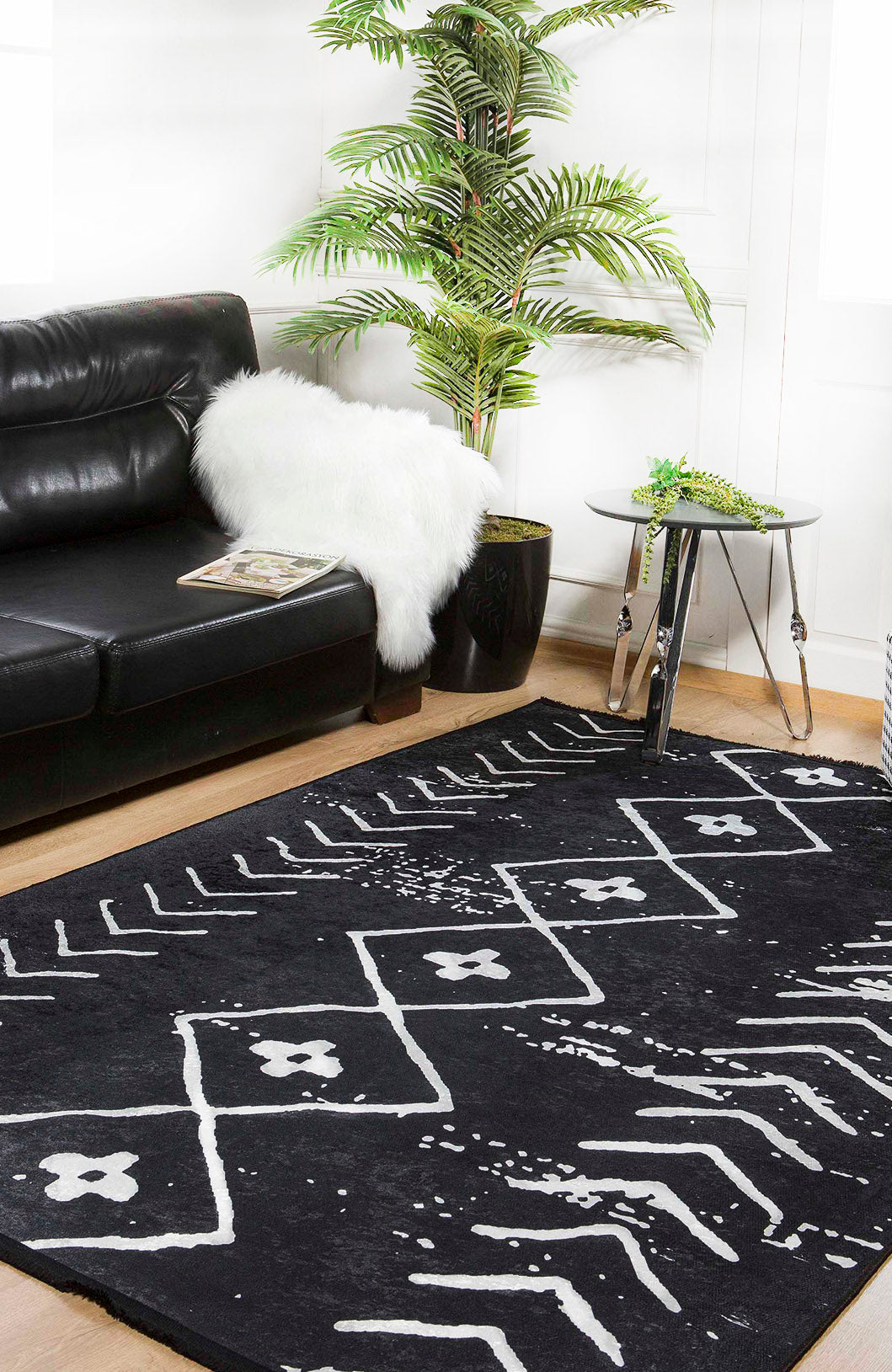 machine-washable-area-rug-Bohemian-Collection-Black-JR810