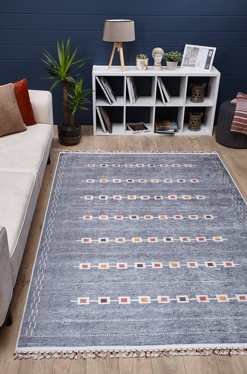 machine-washable-area-rug-Braided-Tassel-Collection-Gray-Anthracite-JR5058